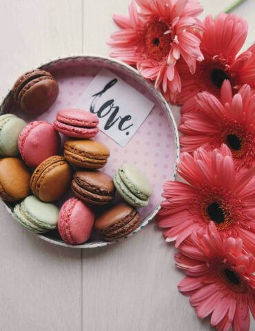 Süßes und Blumen sind übliche Geschenk Tipps zum Muttertag